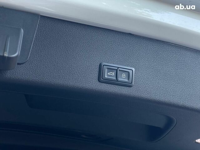 Белый Ауди E-Tron, объемом двигателя 0 л и пробегом 93 тыс. км за 31440 $, фото 26 на Automoto.ua