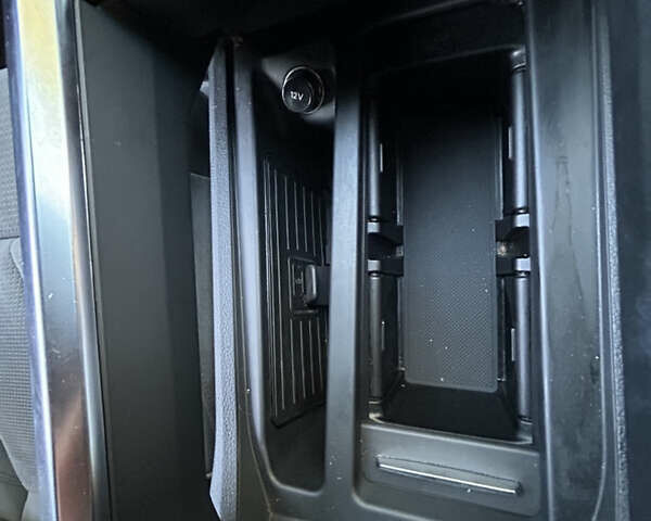 Белый Ауди E-Tron, объемом двигателя 0 л и пробегом 111 тыс. км за 30900 $, фото 37 на Automoto.ua