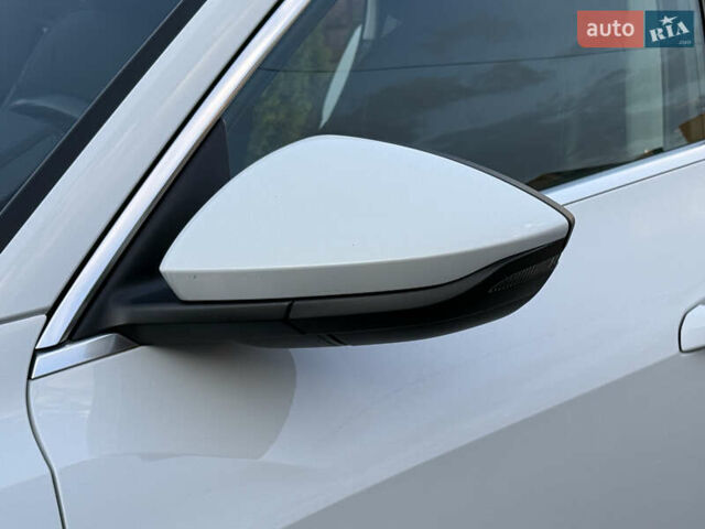 Белый Ауди E-Tron, объемом двигателя 0 л и пробегом 198 тыс. км за 27800 $, фото 69 на Automoto.ua