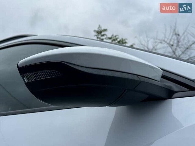 Белый Ауди E-Tron, объемом двигателя 0 л и пробегом 145 тыс. км за 22800 $, фото 37 на Automoto.ua