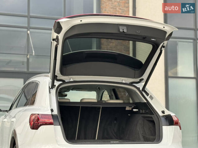 Білий Ауді E-Tron, об'ємом двигуна 0 л та пробігом 98 тис. км за 29700 $, фото 54 на Automoto.ua