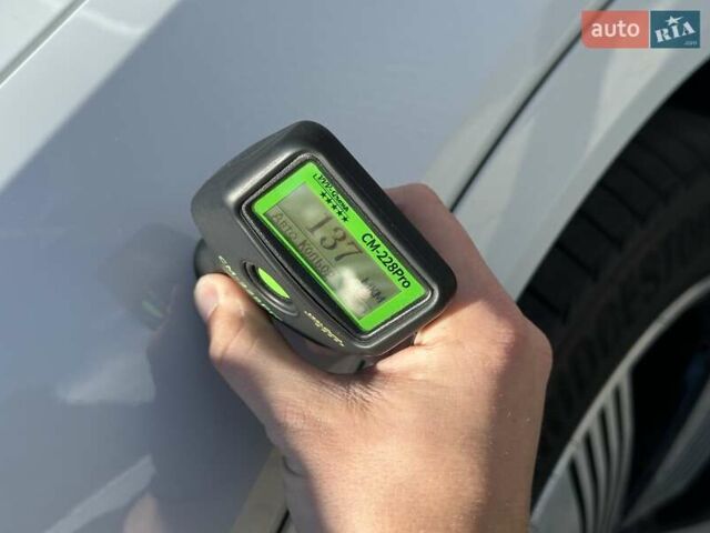 Белый Ауди E-Tron, объемом двигателя 0 л и пробегом 100 тыс. км за 36500 $, фото 52 на Automoto.ua