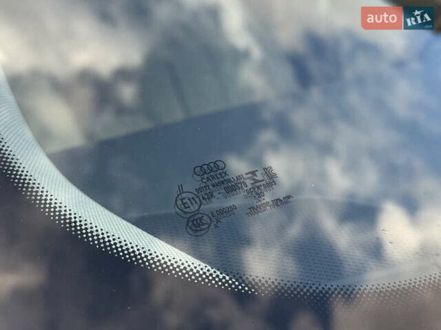 Білий Ауді E-Tron, об'ємом двигуна 0 л та пробігом 98 тис. км за 29700 $, фото 59 на Automoto.ua