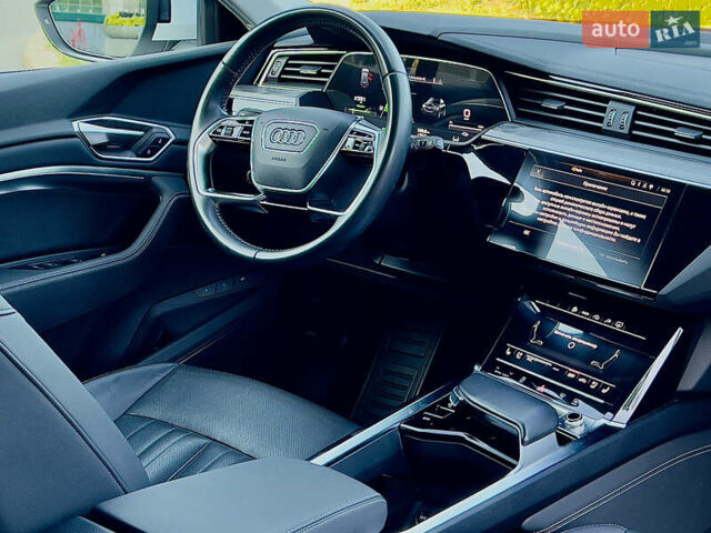 Белый Ауди E-Tron, объемом двигателя 0 л и пробегом 47 тыс. км за 34979 $, фото 26 на Automoto.ua