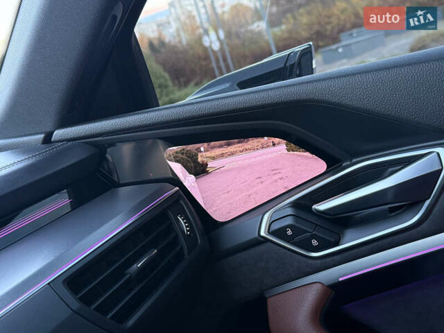 Ауді E-Tron 2020 у Львові на Automoto.ua Білий Ауді E-Tron, об'ємом двигуна 0 л та пробігом 156 тис. км за 29500 $, фото 96 на Automoto.ua