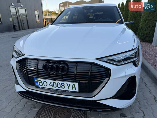 Белый Ауди E-Tron, объемом двигателя 0 л и пробегом 77 тыс. км за 37900 $, фото 4 на Automoto.ua