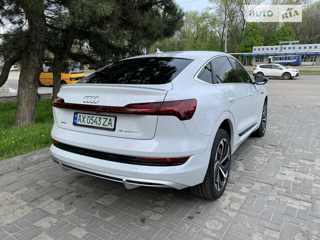 Білий Ауді E-Tron, об'ємом двигуна 0 л та пробігом 19 тис. км за 56000 $, фото 15 на Automoto.ua