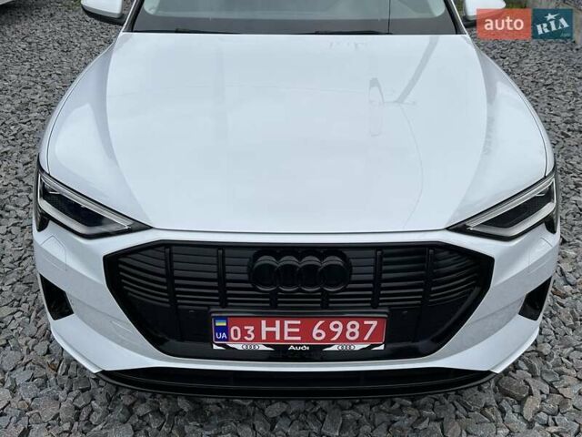Белый Ауди E-Tron, объемом двигателя 0 л и пробегом 145 тыс. км за 22800 $, фото 13 на Automoto.ua