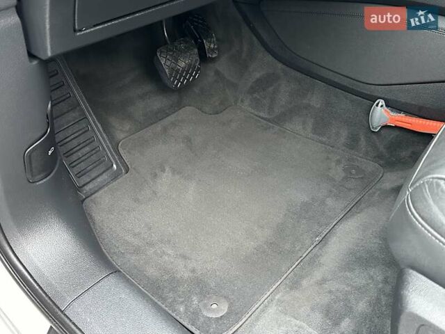 Белый Ауди E-Tron, объемом двигателя 0 л и пробегом 145 тыс. км за 22800 $, фото 46 на Automoto.ua