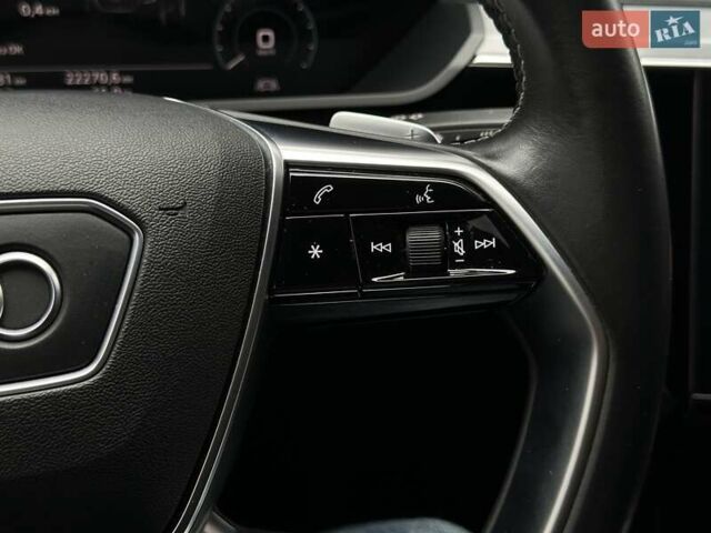 Белый Ауди E-Tron, объемом двигателя 0 л и пробегом 100 тыс. км за 36500 $, фото 43 на Automoto.ua