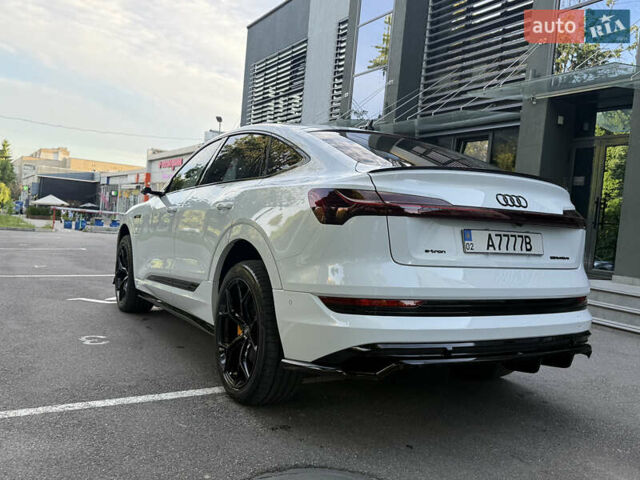 Белый Ауди E-Tron, объемом двигателя 0 л и пробегом 95 тыс. км за 39999 $, фото 30 на Automoto.ua