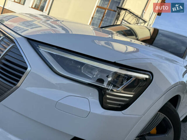 Ауди E-Tron 2020 в Дрогобыче на Automoto.ua Белый Ауди E-Tron, объемом двигателя 0 л и пробегом 156 тыс. км за 29900 $, фото 20 на Automoto.ua