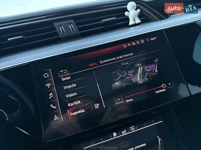 Ауді E-Tron 2020 у Львові на Automoto.ua Білий Ауді E-Tron, об'ємом двигуна 0 л та пробігом 156 тис. км за 29500 $, фото 91 на Automoto.ua