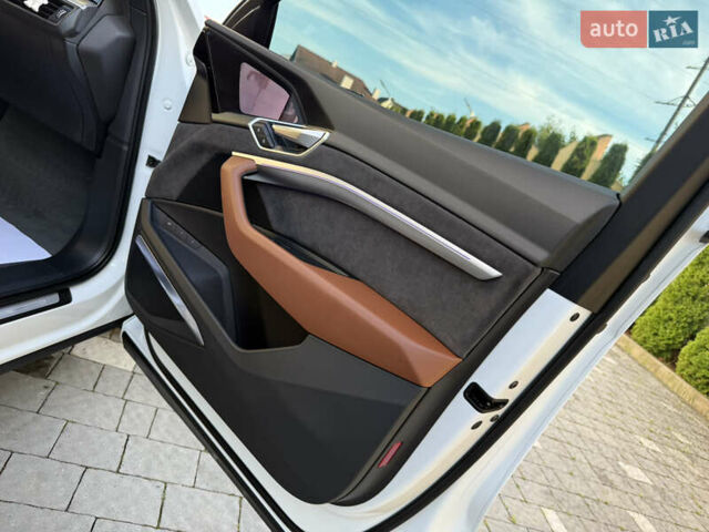 Ауди E-Tron 2020 в Дрогобыче на Automoto.ua Белый Ауди E-Tron, объемом двигателя 0 л и пробегом 156 тыс. км за 29900 $, фото 77 на Automoto.ua