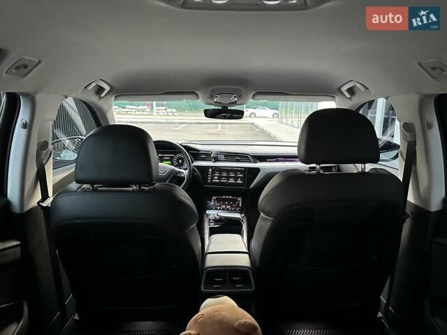 Білий Ауді E-Tron, об'ємом двигуна 0 л та пробігом 41 тис. км за 37500 $, фото 22 на Automoto.ua