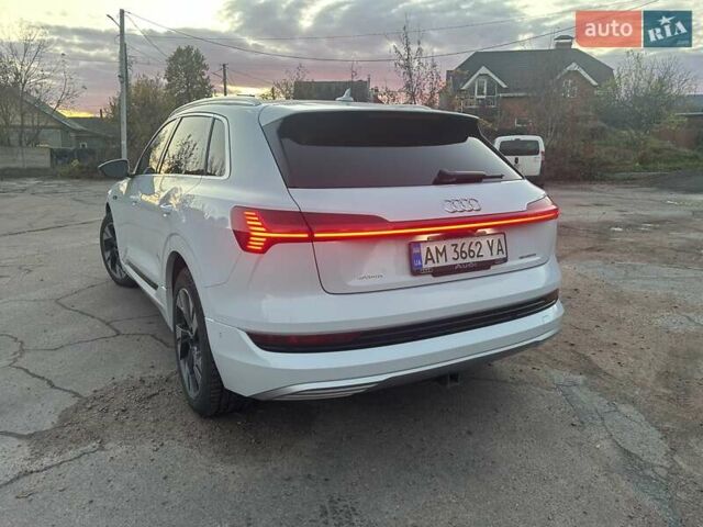 Белый Ауди E-Tron, объемом двигателя 0 л и пробегом 102 тыс. км за 29500 $, фото 12 на Automoto.ua
