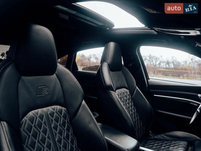 Белый Ауди E-Tron, объемом двигателя 0 л и пробегом 53 тыс. км за 41000 $, фото 6 на Automoto.ua