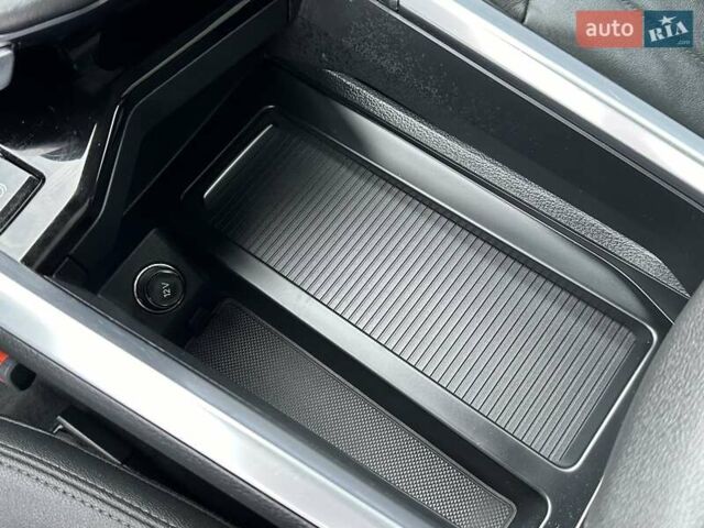 Белый Ауди E-Tron, объемом двигателя 0 л и пробегом 145 тыс. км за 22800 $, фото 53 на Automoto.ua