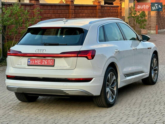 Белый Ауди E-Tron, объемом двигателя 0 л и пробегом 198 тыс. км за 27400 $, фото 24 на Automoto.ua