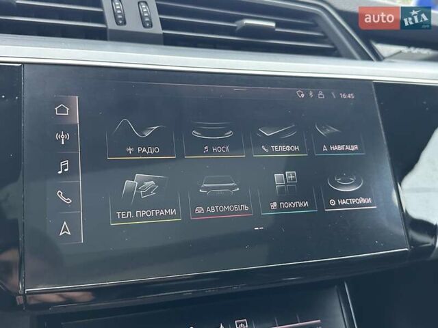 Белый Ауди E-Tron, объемом двигателя 0 л и пробегом 145 тыс. км за 22800 $, фото 83 на Automoto.ua