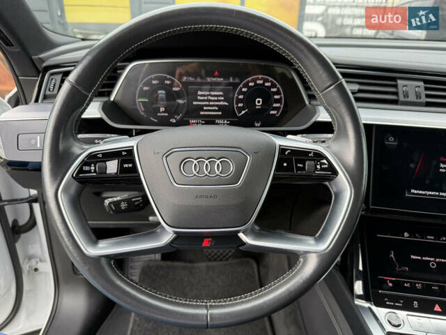 Белый Ауди E-Tron, объемом двигателя 0 л и пробегом 144 тыс. км за 29999 $, фото 61 на Automoto.ua