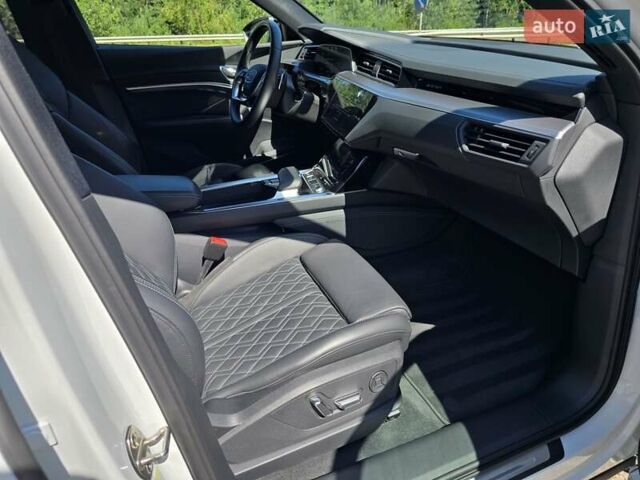 Белый Ауди E-Tron, объемом двигателя 0 л и пробегом 53 тыс. км за 44999 $, фото 67 на Automoto.ua