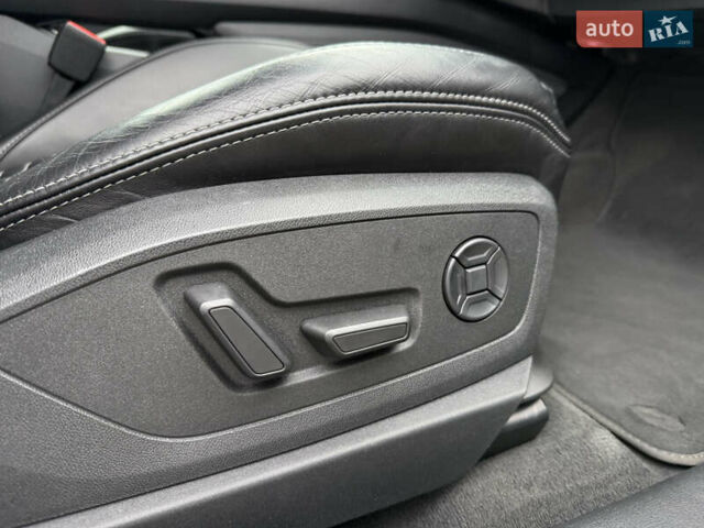 Белый Ауди E-Tron, объемом двигателя 0 л и пробегом 144 тыс. км за 29999 $, фото 38 на Automoto.ua