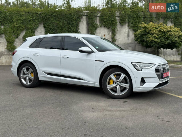 Білий Ауді E-Tron, об'ємом двигуна 0 л та пробігом 35 тис. км за 29999 $, фото 12 на Automoto.ua