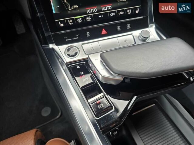 Белый Ауди E-Tron, объемом двигателя 0 л и пробегом 68 тыс. км за 39999 $, фото 85 на Automoto.ua