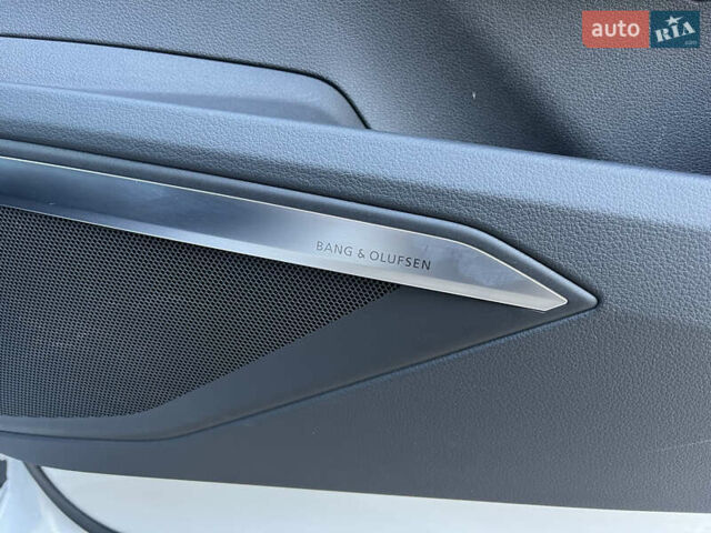 Белый Ауди E-Tron, объемом двигателя 0 л и пробегом 57 тыс. км за 32200 $, фото 15 на Automoto.ua