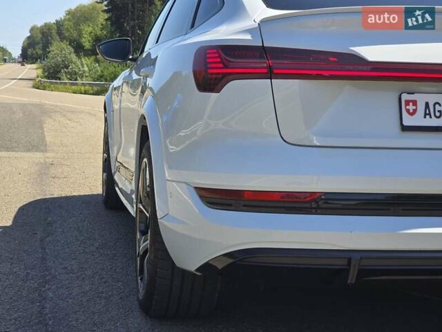 Белый Ауди E-Tron, объемом двигателя 0 л и пробегом 53 тыс. км за 44999 $, фото 31 на Automoto.ua
