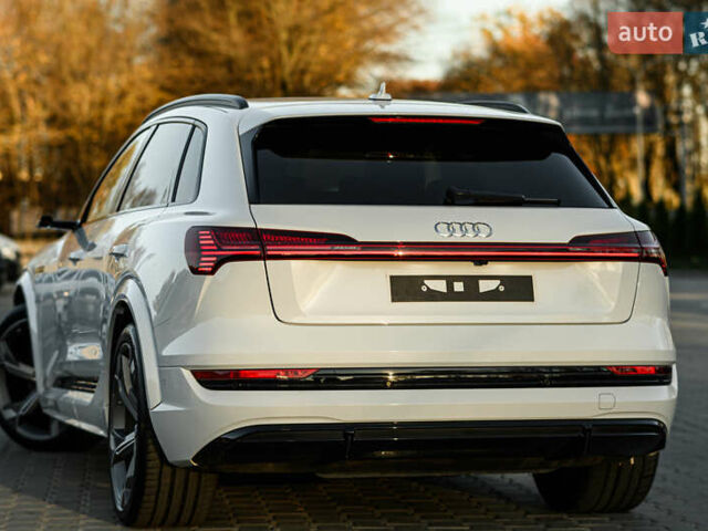 Белый Ауди E-Tron, объемом двигателя 0 л и пробегом 73 тыс. км за 46990 $, фото 12 на Automoto.ua