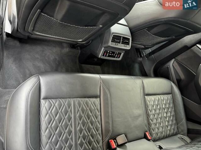 Белый Ауди E-Tron, объемом двигателя 0 л и пробегом 62 тыс. км за 48100 $, фото 24 на Automoto.ua