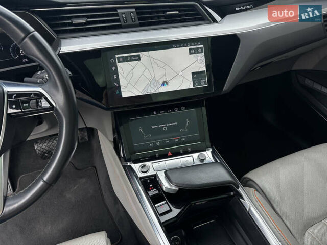Белый Ауди E-Tron, объемом двигателя 0 л и пробегом 101 тыс. км за 38500 $, фото 20 на Automoto.ua