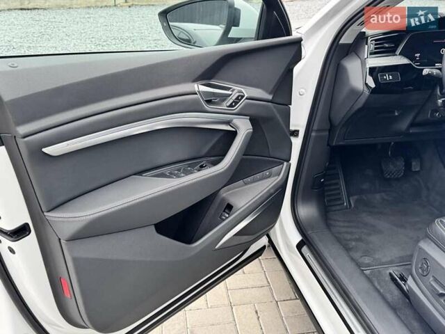 Білий Ауді E-Tron, об'ємом двигуна 0 л та пробігом 36 тис. км за 32500 $, фото 12 на Automoto.ua