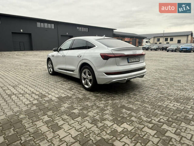 Белый Ауди E-Tron, объемом двигателя 0 л и пробегом 140 тыс. км за 33490 $, фото 11 на Automoto.ua