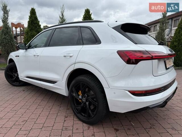 Белый Ауди E-Tron, объемом двигателя 0 л и пробегом 140 тыс. км за 31449 $, фото 52 на Automoto.ua