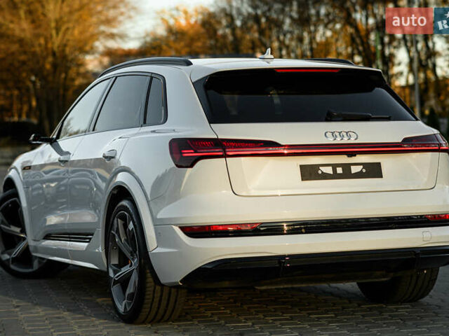 Белый Ауди E-Tron, объемом двигателя 0 л и пробегом 73 тыс. км за 46990 $, фото 13 на Automoto.ua