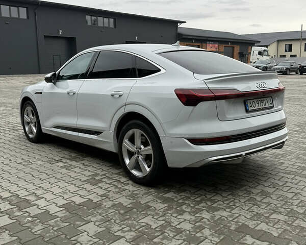 Белый Ауди E-Tron, объемом двигателя 0 л и пробегом 140 тыс. км за 33490 $, фото 13 на Automoto.ua