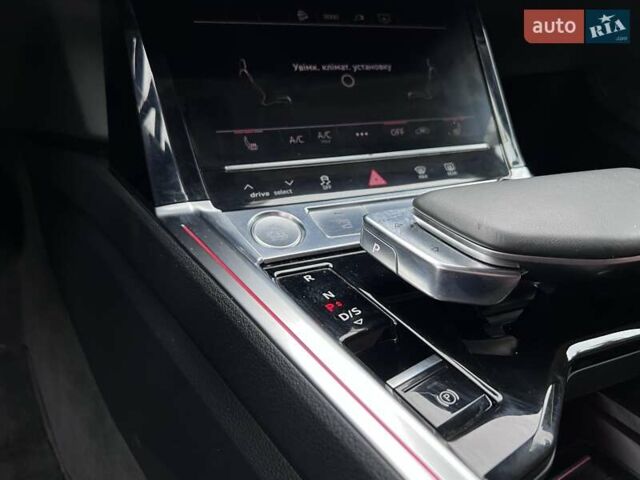 Білий Ауді E-Tron, об'ємом двигуна 0 л та пробігом 116 тис. км за 29750 $, фото 21 на Automoto.ua