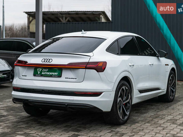Білий Ауді E-Tron, об'ємом двигуна 0 л та пробігом 57 тис. км за 50555 $, фото 9 на Automoto.ua