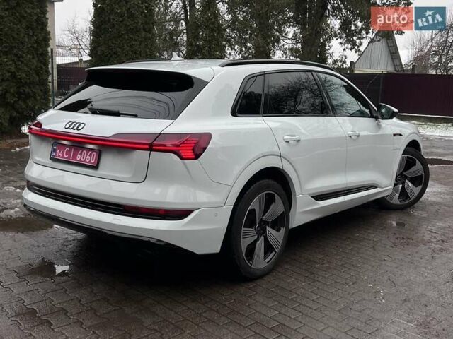 Білий Ауді E-Tron, об'ємом двигуна 0 л та пробігом 116 тис. км за 29750 $, фото 3 на Automoto.ua