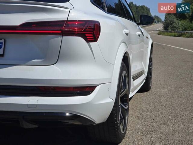 Белый Ауди E-Tron, объемом двигателя 0 л и пробегом 53 тыс. км за 44999 $, фото 30 на Automoto.ua