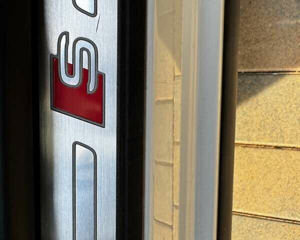 Белый Ауди E-Tron, объемом двигателя 0 л и пробегом 62 тыс. км за 48100 $, фото 54 на Automoto.ua