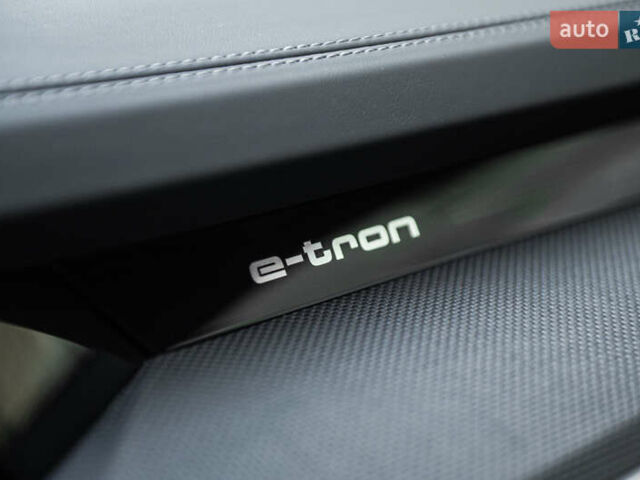 Ауди E-Tron 2021 в Одессе на Automoto.ua Белый Ауди E-Tron, объемом двигателя 0 л и пробегом 34 тыс. км за 51500 $, фото 44 на Automoto.ua