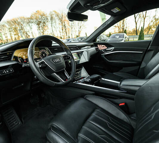 Белый Ауди E-Tron, объемом двигателя 0 л и пробегом 73 тыс. км за 46990 $, фото 40 на Automoto.ua