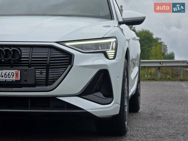 Белый Ауди E-Tron, объемом двигателя 0 л и пробегом 68 тыс. км за 39999 $, фото 18 на Automoto.ua