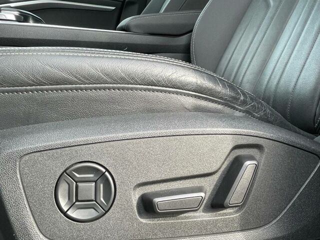 Білий Ауді E-Tron, об'ємом двигуна 0 л та пробігом 45 тис. км за 33000 $, фото 15 на Automoto.ua