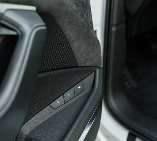 Белый Ауди E-Tron, объемом двигателя 0 л и пробегом 73 тыс. км за 46990 $, фото 29 на Automoto.ua