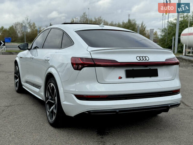 Белый Ауди E-Tron, объемом двигателя 0 л и пробегом 97 тыс. км за 42900 $, фото 15 на Automoto.ua